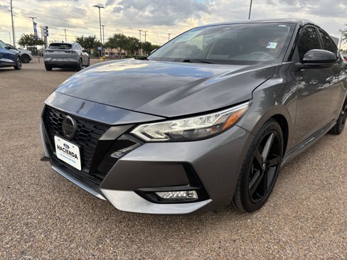 Used 2023 Nissan Sentra SR w/ Midnight Edition Package image 4