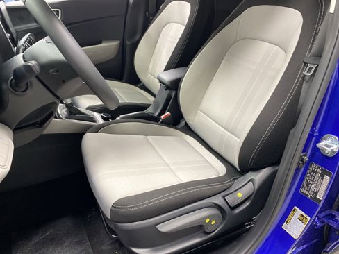 New 2025 Hyundai Venue SEL image 4