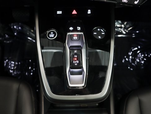 Certified 2023 Audi Q4 e-tron Premium Plus image 23