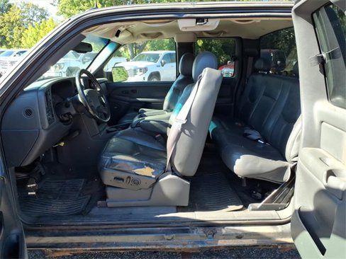 Used 2003 Chevrolet Silverado 2500 LT image 17