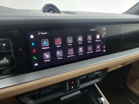 Used 2024 Porsche Cayenne S image 21