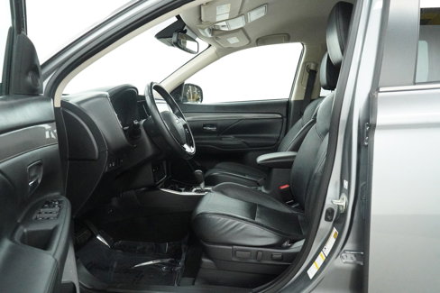 Used 2020 Mitsubishi Outlander SEL image 20