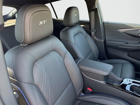 New 2025 Buick Envista Sport Touring w/ Convenience I Package image 17