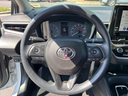 Used 2023 Toyota Corolla LE image 18