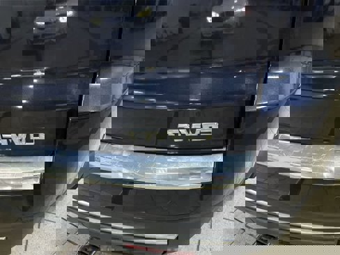 Used 2016 GMC Acadia SLE image 27