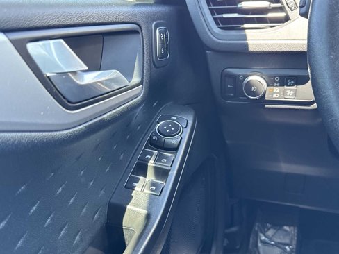 Used 2020 Ford Escape SEL image 14