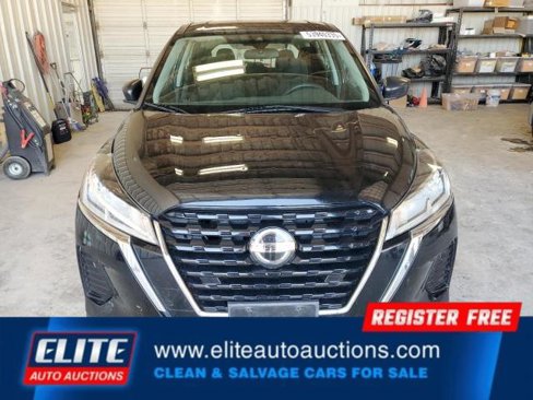 Used 2021 Nissan Kicks S image 9