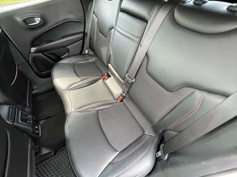 Used 2019 Jeep Compass Trailhawk image 27