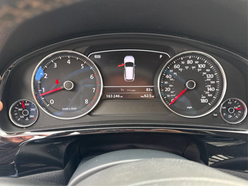 Used 2014 Volkswagen Touareg VR6 image 17
