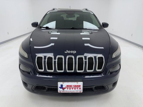 Used 2016 Jeep Cherokee Latitude image 3