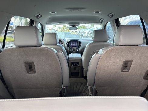 Used 2020 Chevrolet Traverse LT w/ Driver Confidence II Package image 29