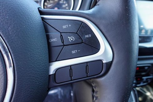Used 2019 Jeep Compass Altitude image 14