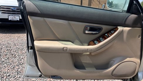 Used 2004 Subaru Outback H6 image 10
