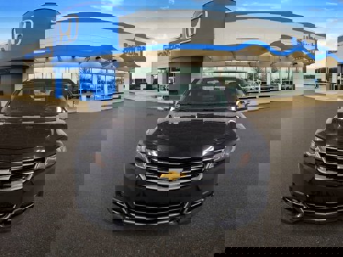 Used 2018 Chevrolet Impala Premier image 3