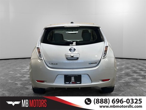 Used 2017 Nissan Leaf SV image 5