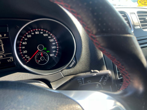Used 2012 Volkswagen GTI 4-Door image 15