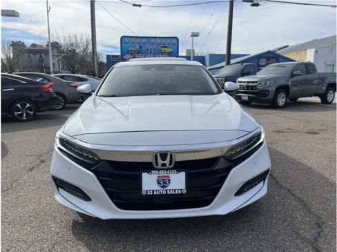 Used 2018 Honda Accord Touring image 2