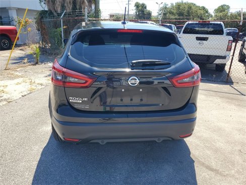 Certified 2020 Nissan Rogue Sport S image 3