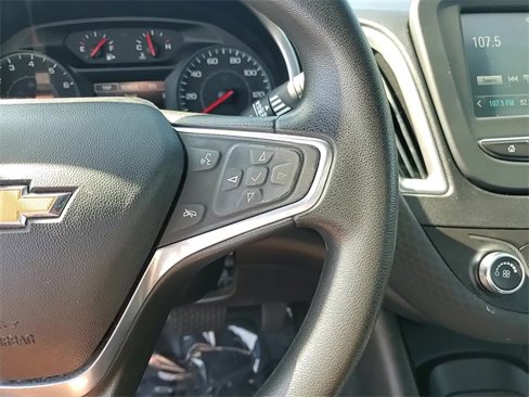 Used 2018 Chevrolet Malibu LS image 16