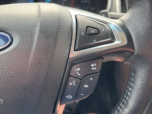 Used 2020 Ford Edge SEL image 19