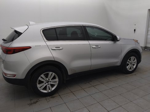 Used 2019 Kia Sportage LX image 10
