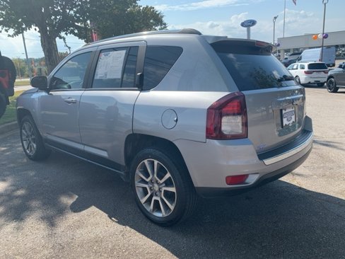 Used 2016 Jeep Compass High Altitude image 4