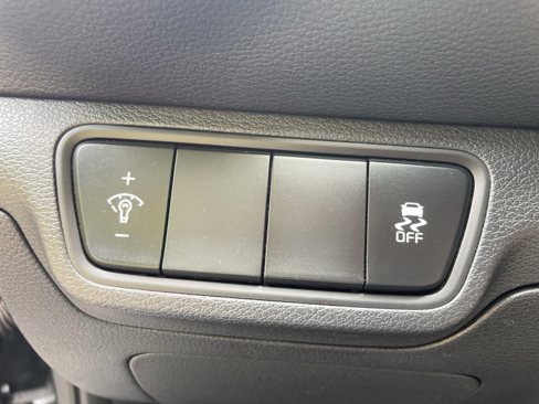 Used 2023 Kia Forte LXS image 10