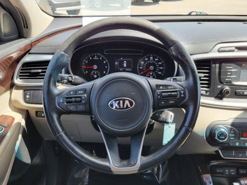 Used 2016 Kia Sorento EX image 25