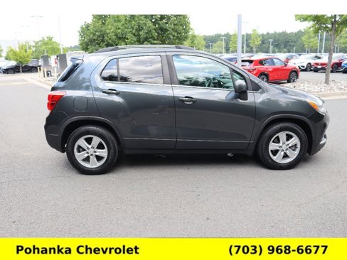 Used 2018 Chevrolet Trax LT w/ LT Convenience Package image 9