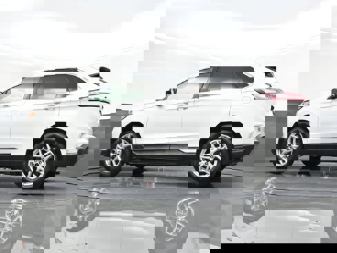 Used 2023 Ford Edge SEL image 34
