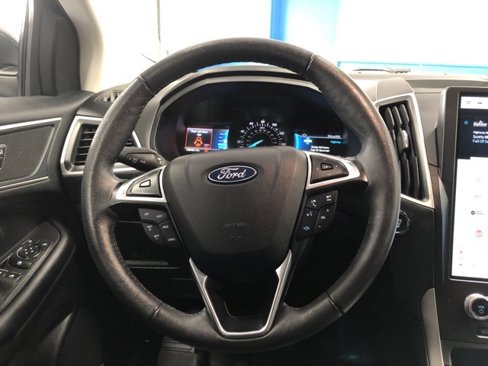 Certified 2022 Ford Edge SEL w/ Convenience Package image 18