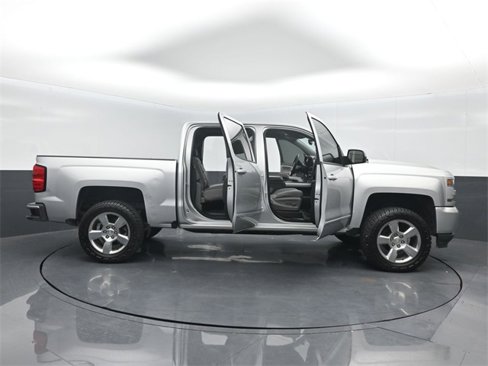 Used 2018 Chevrolet Silverado 1500 LT w/ Texas Edition image 27
