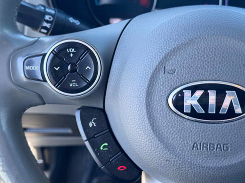 Used 2016 Kia Soul EV image 15
