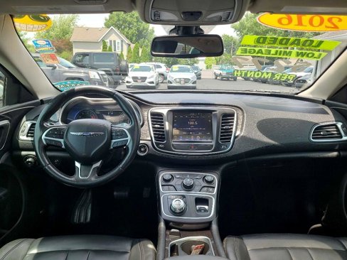 Used 2016 Chrysler 200 C w/ Sun & Sound Group image 17