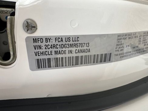 Used 2021 Chrysler Voyager Lxi image 34