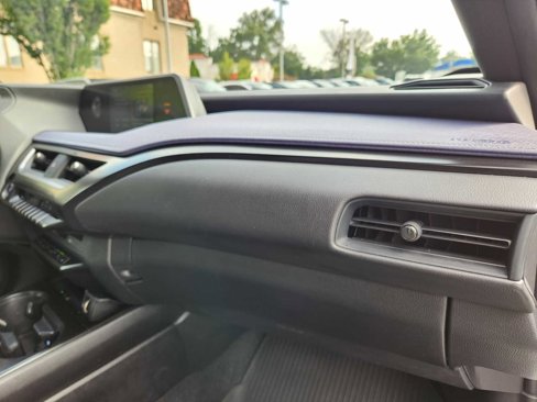 Used 2021 Lexus UX 250h w/ Premium Package image 17