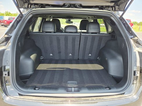 New 2025 Jeep Compass Latitude image 14