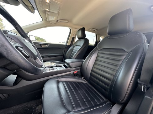 Used 2023 Ford Edge SEL image 22