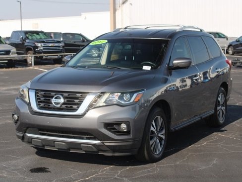 Used 2017 Nissan Pathfinder SL image 2