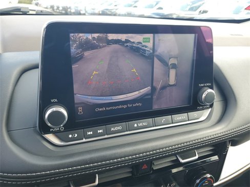 Used 2021 Nissan Rogue SV image 29