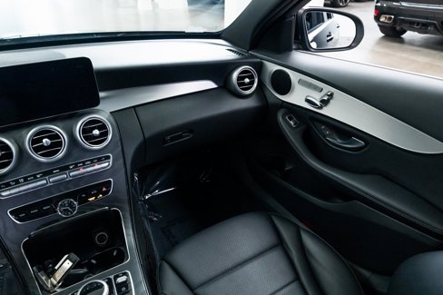 Used 2021 Mercedes-Benz C 300 Sedan image 11