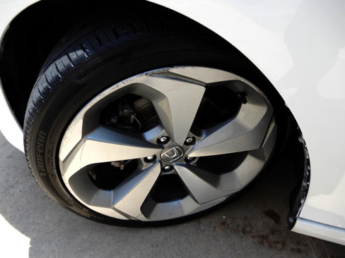 Used 2018 Honda Accord Touring image 20