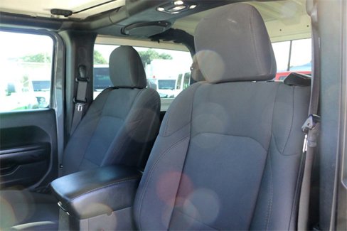 Used 2021 Jeep Wrangler Sport S image 11