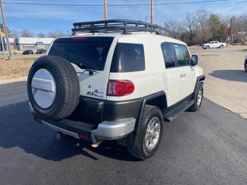 Used 2011 Toyota FJ Cruiser 4WD image 4