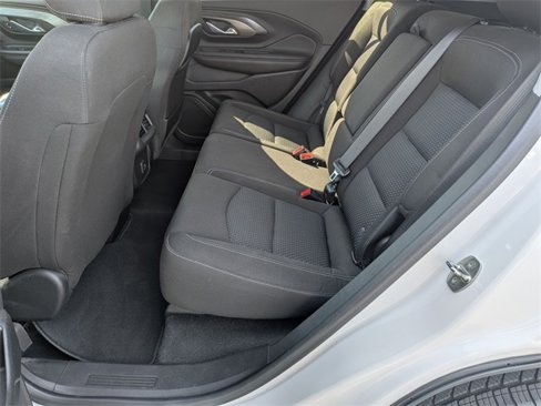 Used 2023 GMC Terrain SLE w/ Driver Convenience Package image 24