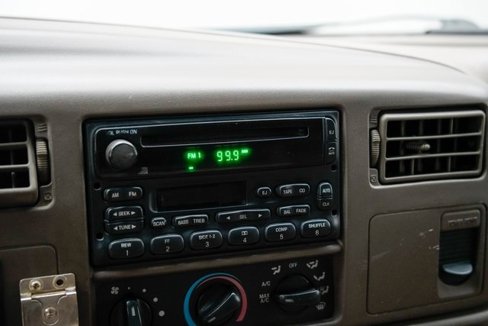 Used 2002 Ford F350 Lariat image 28