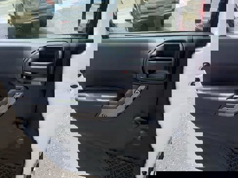 Used 2018 Jeep Wrangler Sport w/ Connectivity Group image 11