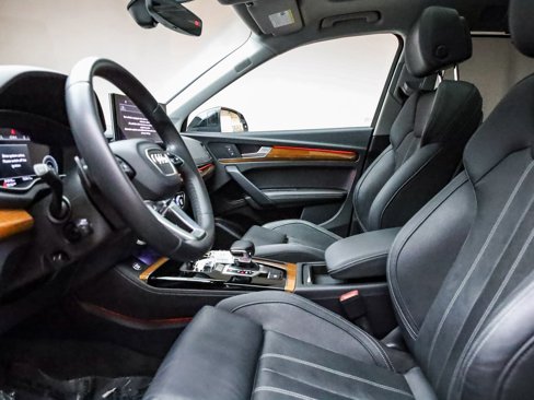 Used 2022 Audi Q5 2.0T Prestige w/ Prestige Package image 19
