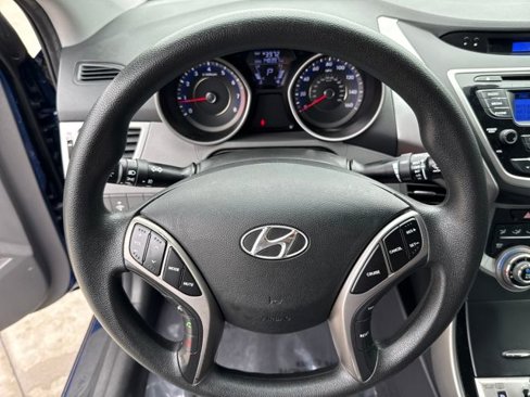 Used 2013 Hyundai Elantra GLS w/ Preferred Pkg image 21