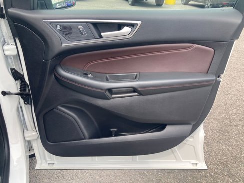 Used 2021 Ford Edge Titanium w/ Equipment Group 301A image 20